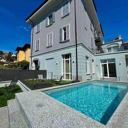 アパート Apt. Aries - Penthouse メナッジョ