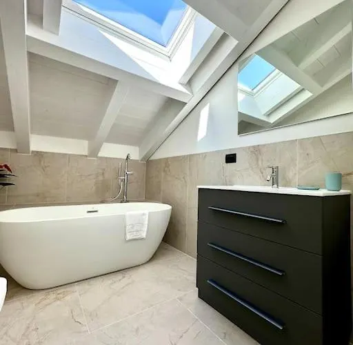 Daire Apt. Aries - Penthouse Menaggio